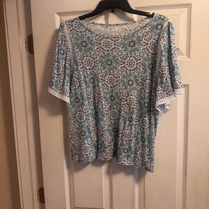 LOFT Blue & Teal Medallion Print Top | Lace Trim Sleeve | Size L